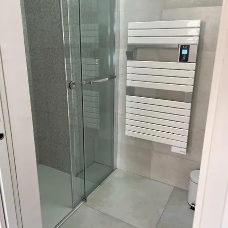 Centre - Grand Avec Terrasse Апартаменти *