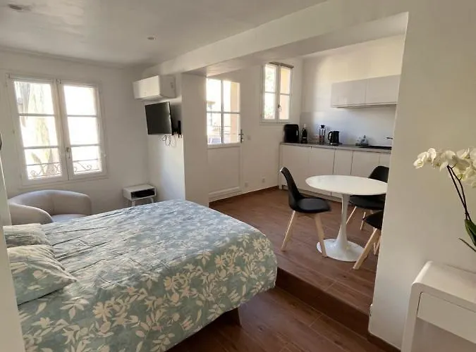 Centre - Grand Avec Terrasse Saint-Tropez